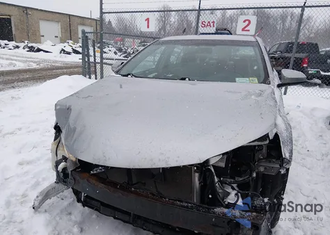 2016 Toyota Camry Le z USA, uszkodzony, nr VIN 4T1BF1FK4GU201114